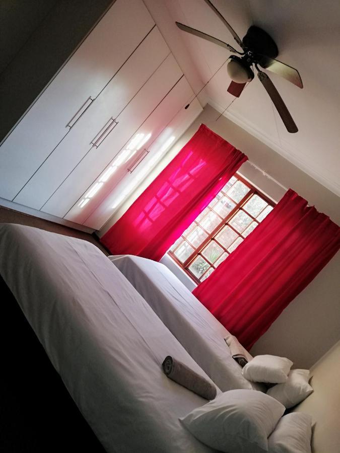 וויטבנק Tumi'S Home Away- 3 Bedroom מראה חיצוני תמונה